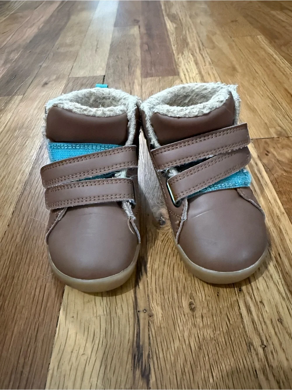 Ten little high top furry boot size 6 toddler